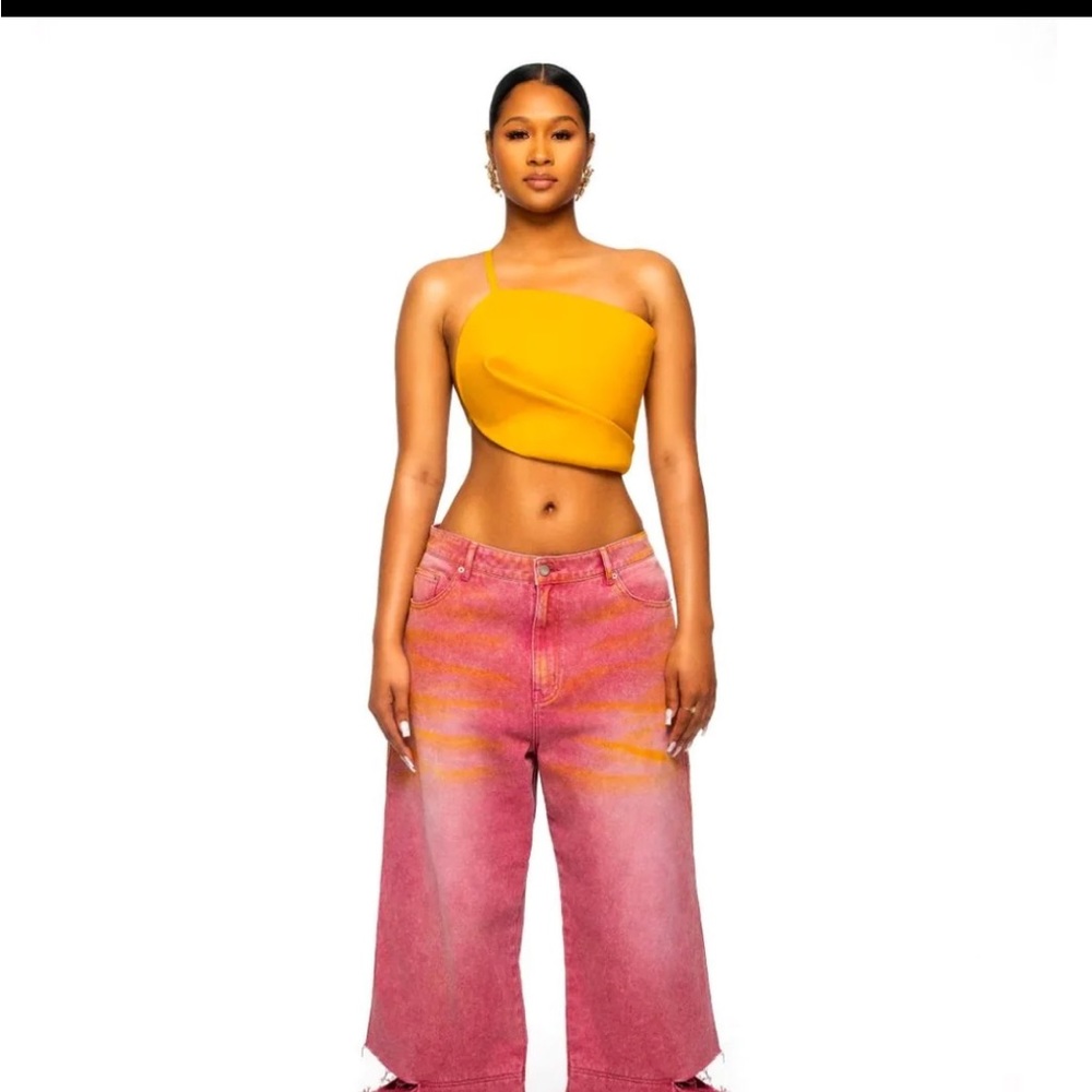 Hanifa Rozi Petal Top (M)